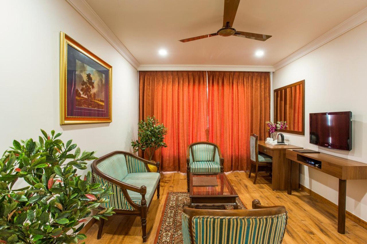 The Grand Regency Otel Rajkot Dış mekan fotoğraf