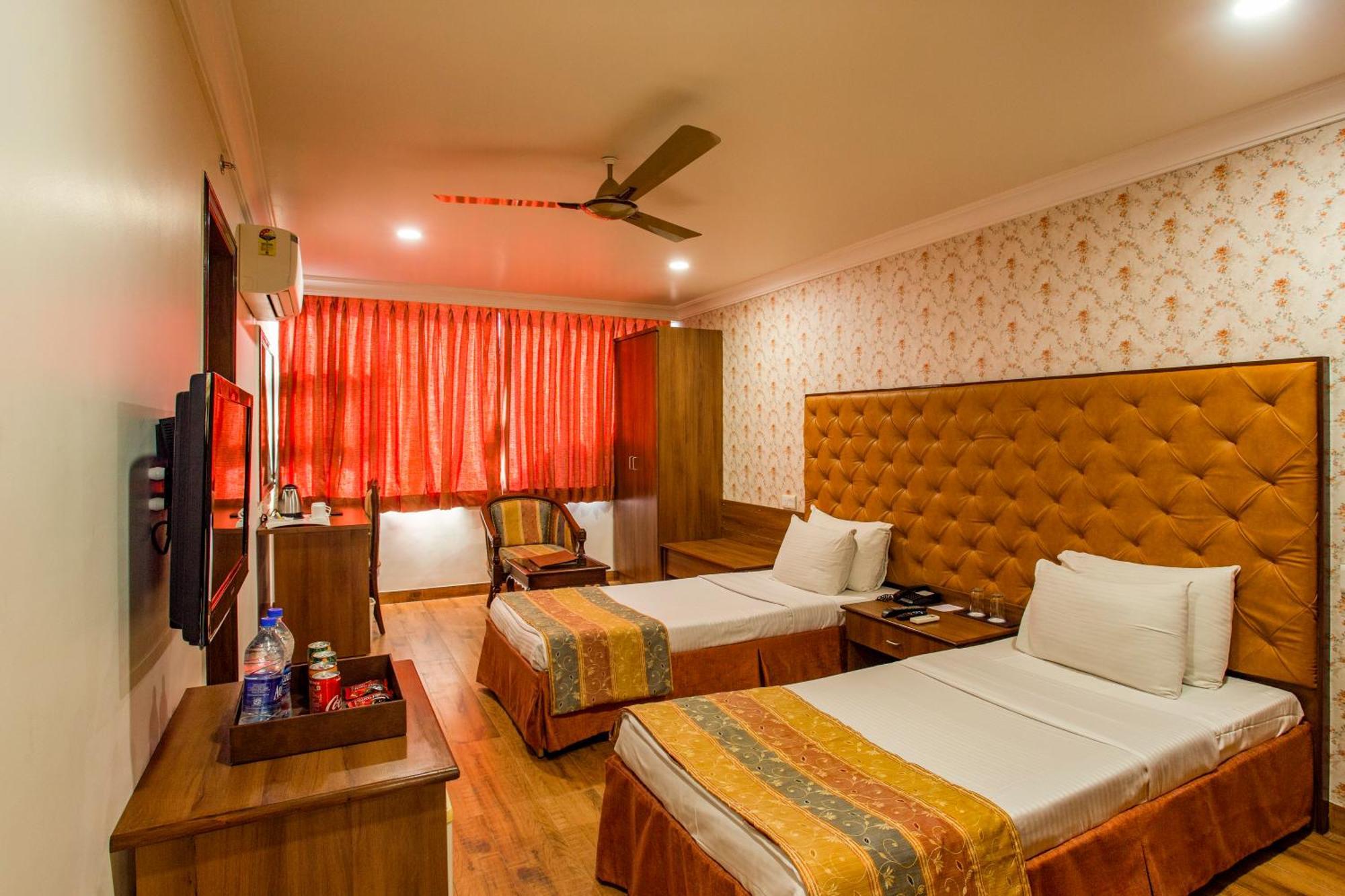 The Grand Regency Otel Rajkot Dış mekan fotoğraf