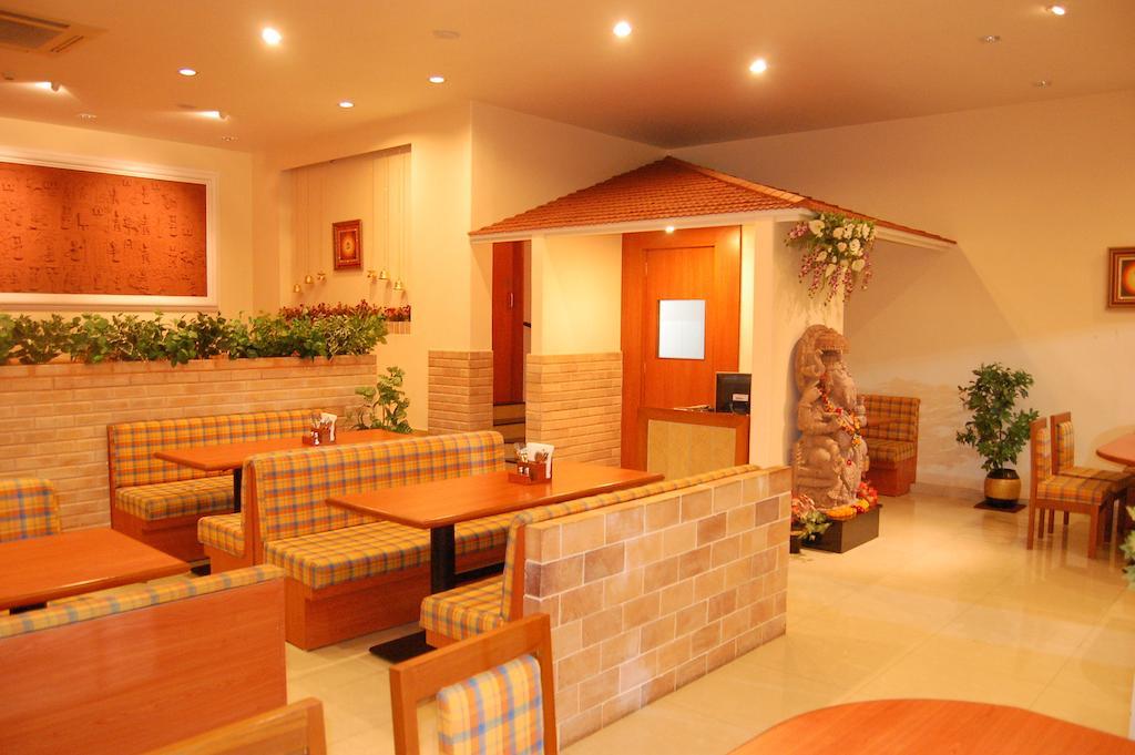 The Grand Regency Otel Rajkot Dış mekan fotoğraf